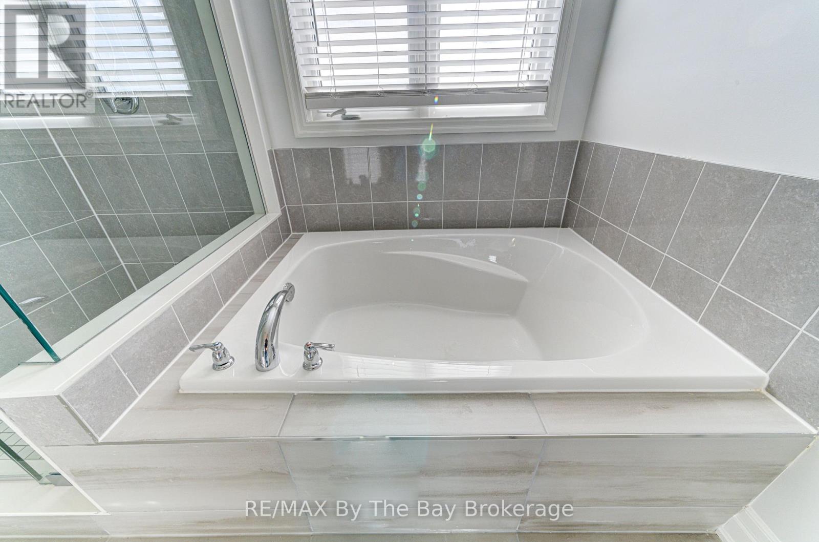 17 Rosanne Circle, Wasaga Beach, Ontario  L9Z 0N4 - Photo 30 - S13706370