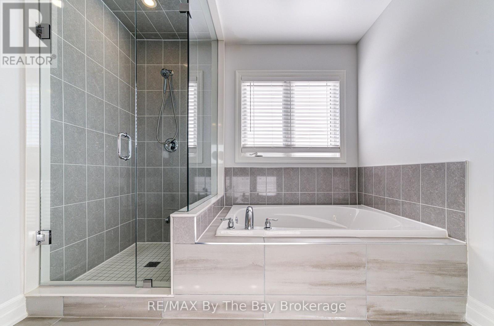 17 Rosanne Circle, Wasaga Beach, Ontario  L9Z 0N4 - Photo 31 - S13706370
