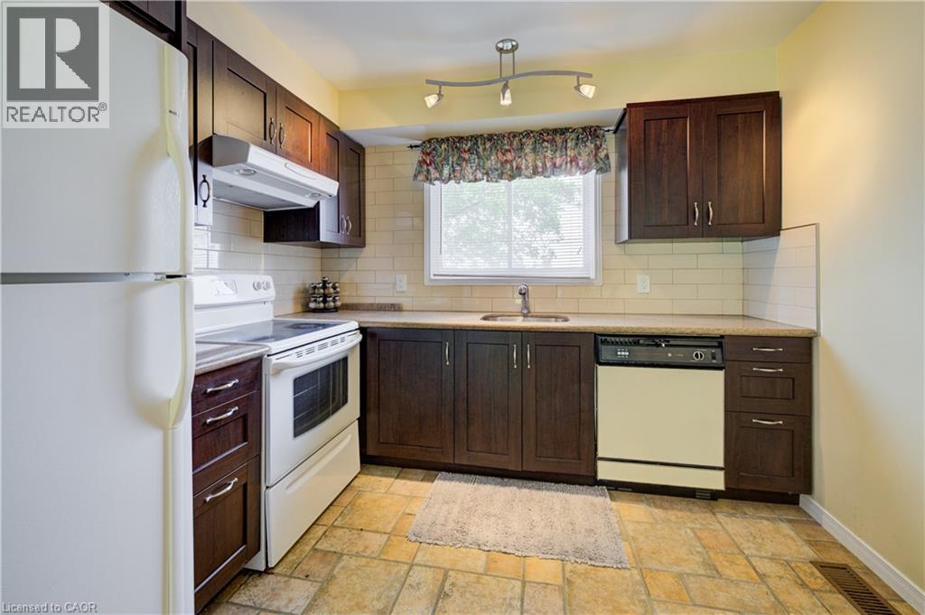 589 Beechwood Drive Unit# 26, Waterloo, Ontario  N2T 2K9 - Photo 6 - 40857894