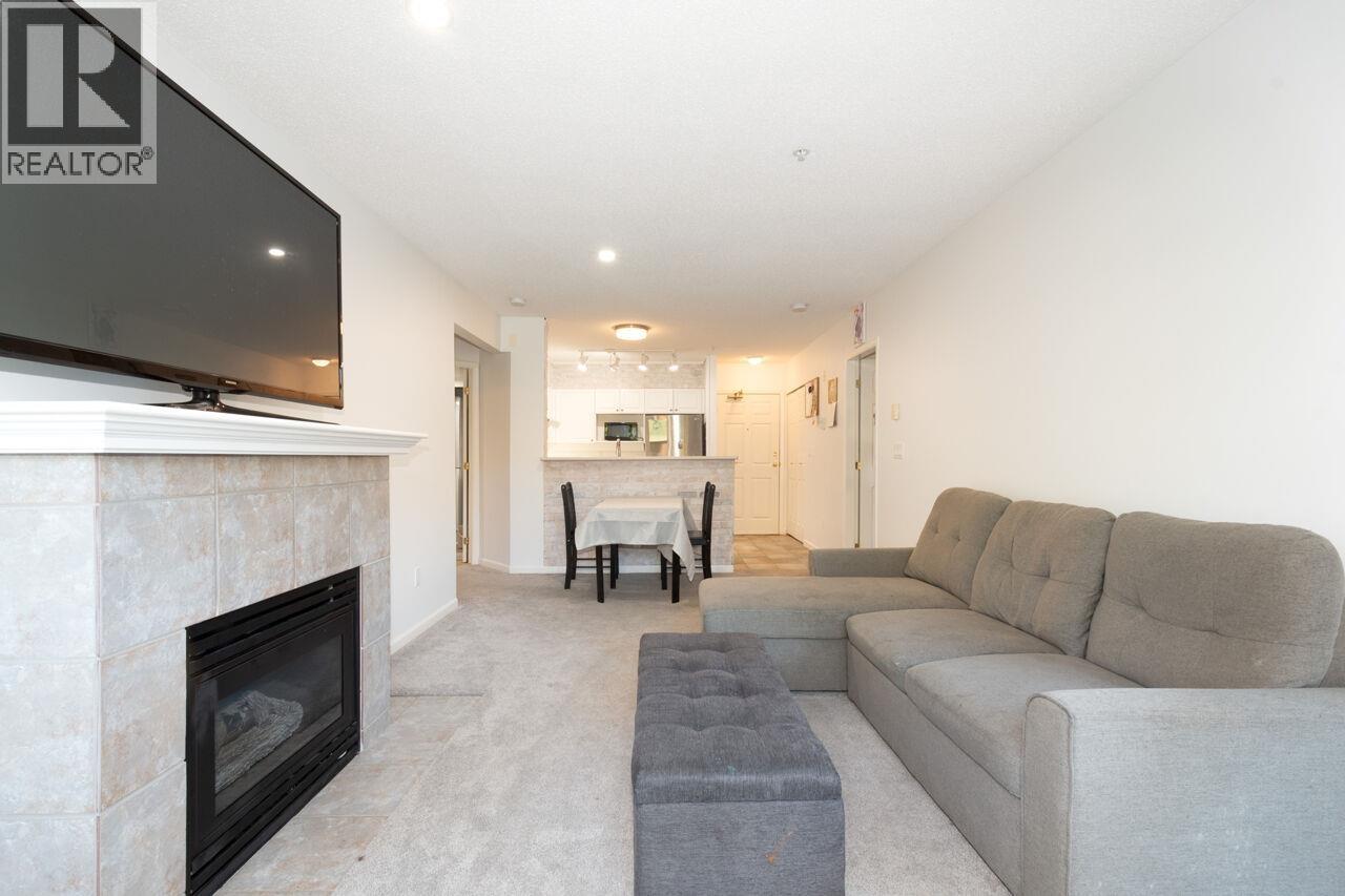 104 3625 Windcrest Drive, North Vancouver, British Columbia  V7G 2S6 - Photo 5 - R3158012