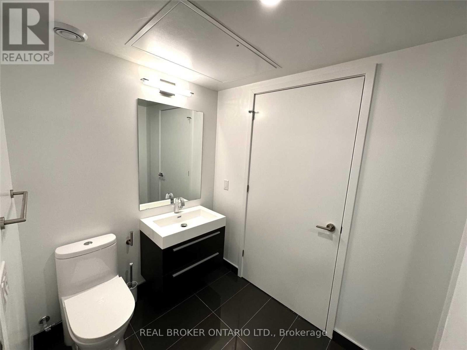 1401 - 39 Roehampton Avenue, Toronto, Ontario  M4P 1P9 - Photo 7 - C13706332
