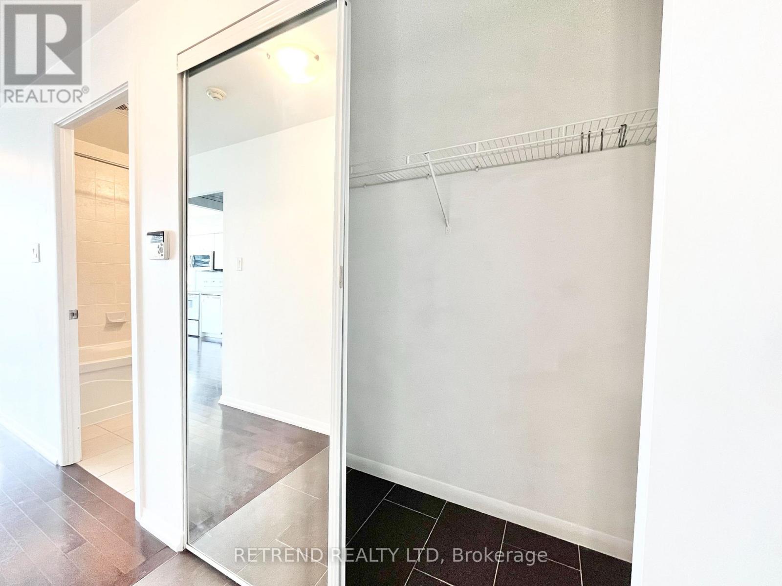 2705 - 37 Grosvenor Street, Toronto, Ontario  M4Y 3G5 - Photo 3 - C13706358