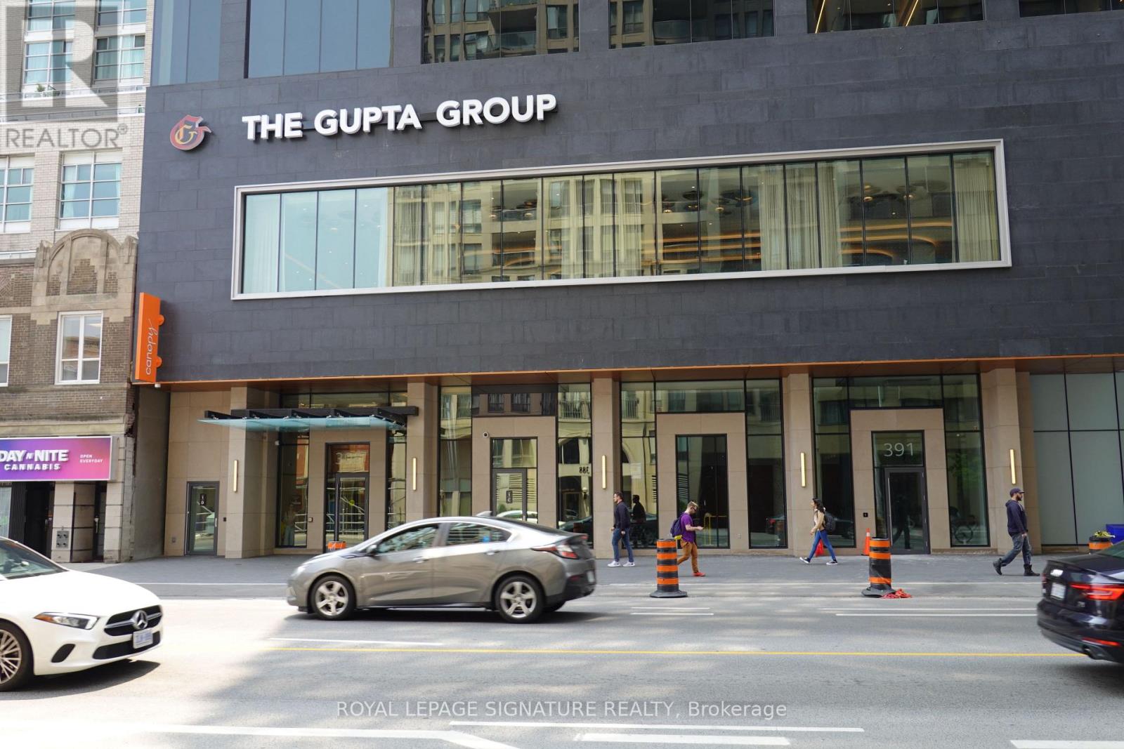 3211 - 395 Bloor Street E, Toronto, Ontario  M4W 0B4 - Photo 2 - C13706368