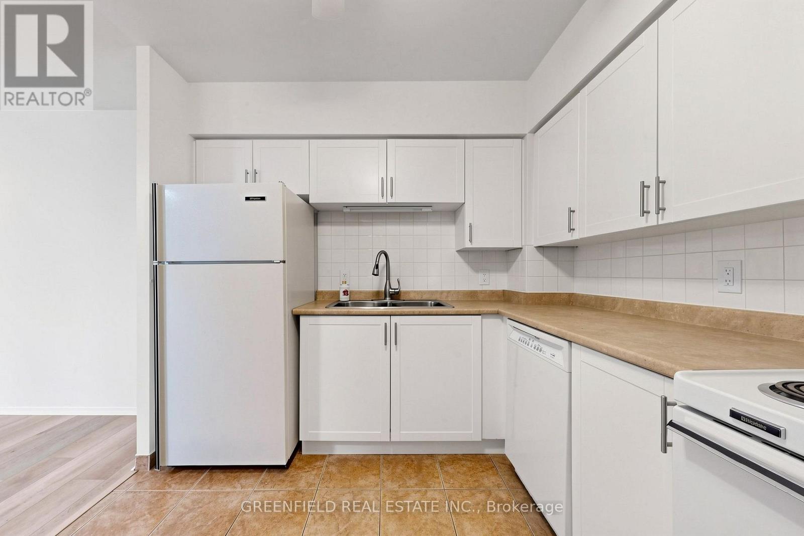 205 - 897 Sheppard Avenue W, Toronto, Ontario M3H 2T4 - Photo 12 - C13706376