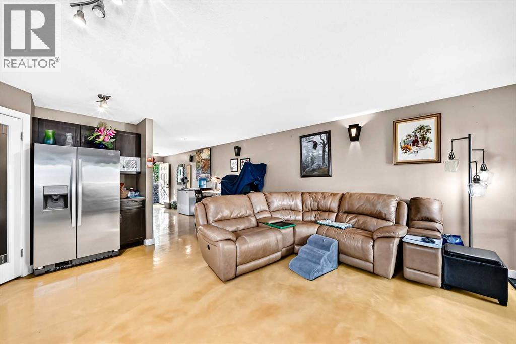 7616 23 Street Se, Calgary, Alberta  T2C 0Y1 - Photo 5 - A2339056