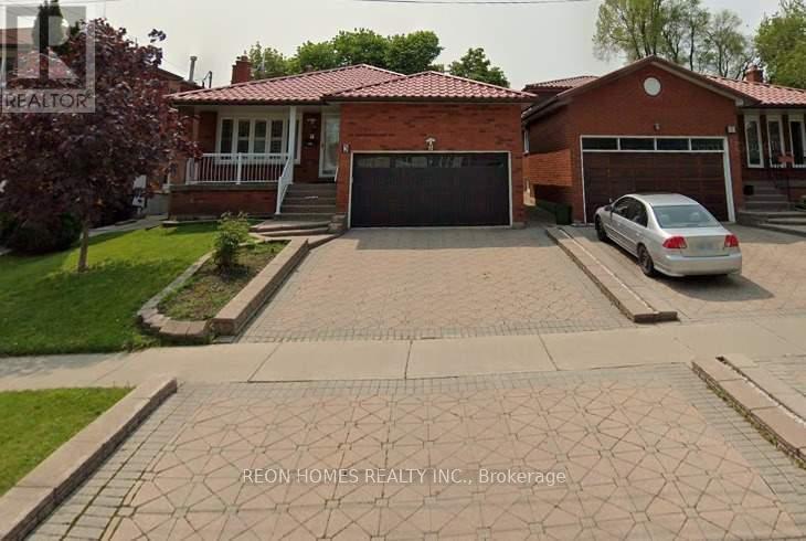 3 LORD ROBERTS DRIVE, Toronto, Ontario
