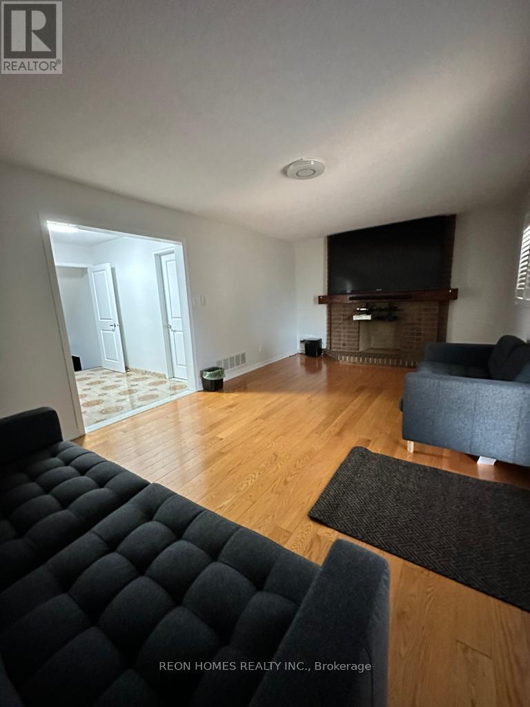 3 Lord Roberts Drive, Toronto, Ontario M1K 3W1 - Photo 12 - E13706324