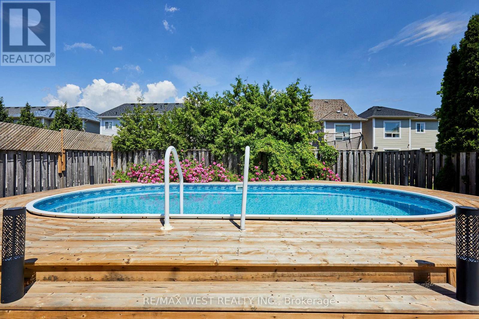 67 Kenilworth Crescent, Whitby, Ontario  L1M 2M7 - Photo 20 - E13706408