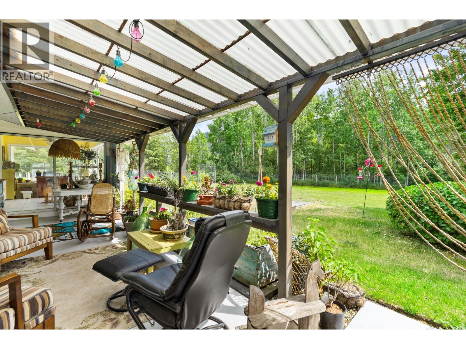 3056 Harmon Road, Vavenby, British Columbia  V0E 3A0 - Photo 30 - 10398324