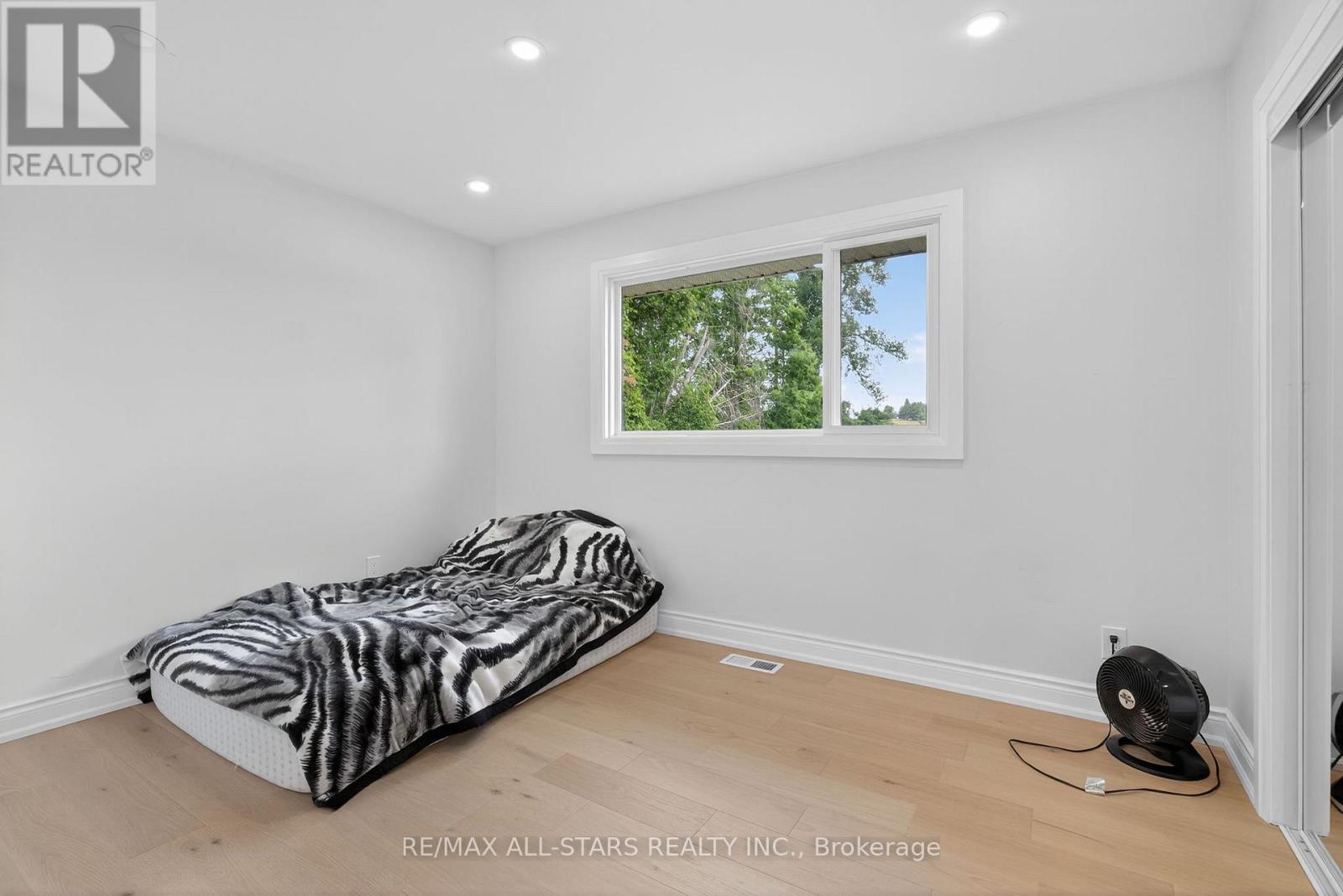 22429 Kennedy Road, East Gwillimbury, Ontario  L0G 1R0 - Photo 17 - N13706388