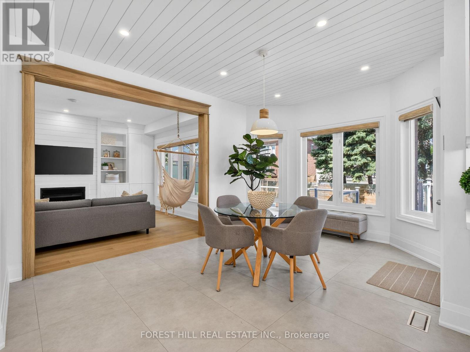 118 Pathlane Road, Richmond Hill, Ontario  L4B 4R1 - Photo 12 - N13706398