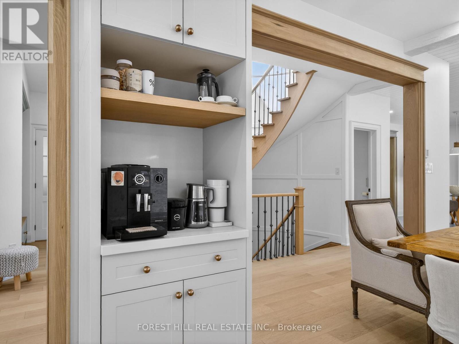 118 Pathlane Road, Richmond Hill, Ontario  L4B 4R1 - Photo 7 - N13706398
