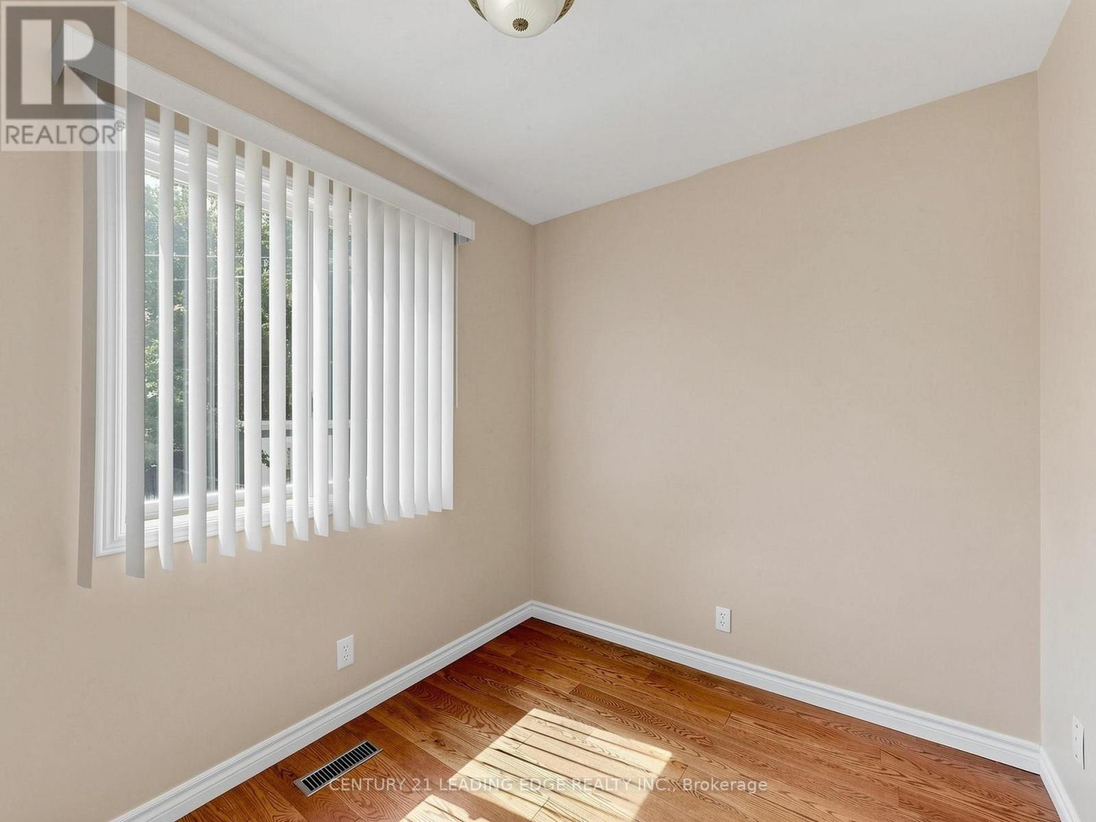 177 Silas Boulevard, Georgina, Ontario  L4P 2K2 - Photo 21 - N13706412