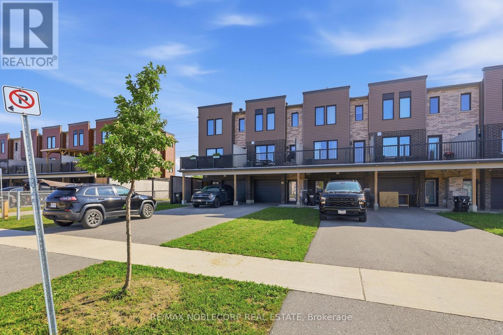 51 Fairlane Avenue, Barrie, Ontario  L9J 0N1 - Photo 29 - S13706386
