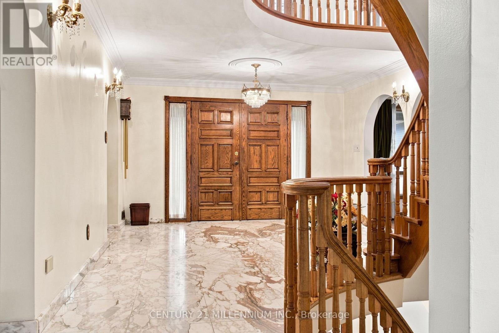 44 Wigwoss Drive, Vaughan, Ontario  L4L 2P8 - Photo 4 - N13663816