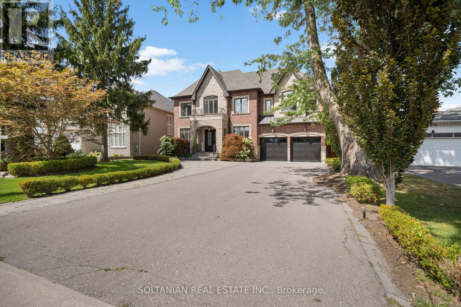 74 YONGEHURST ROAD, Richmond Hill, Ontario