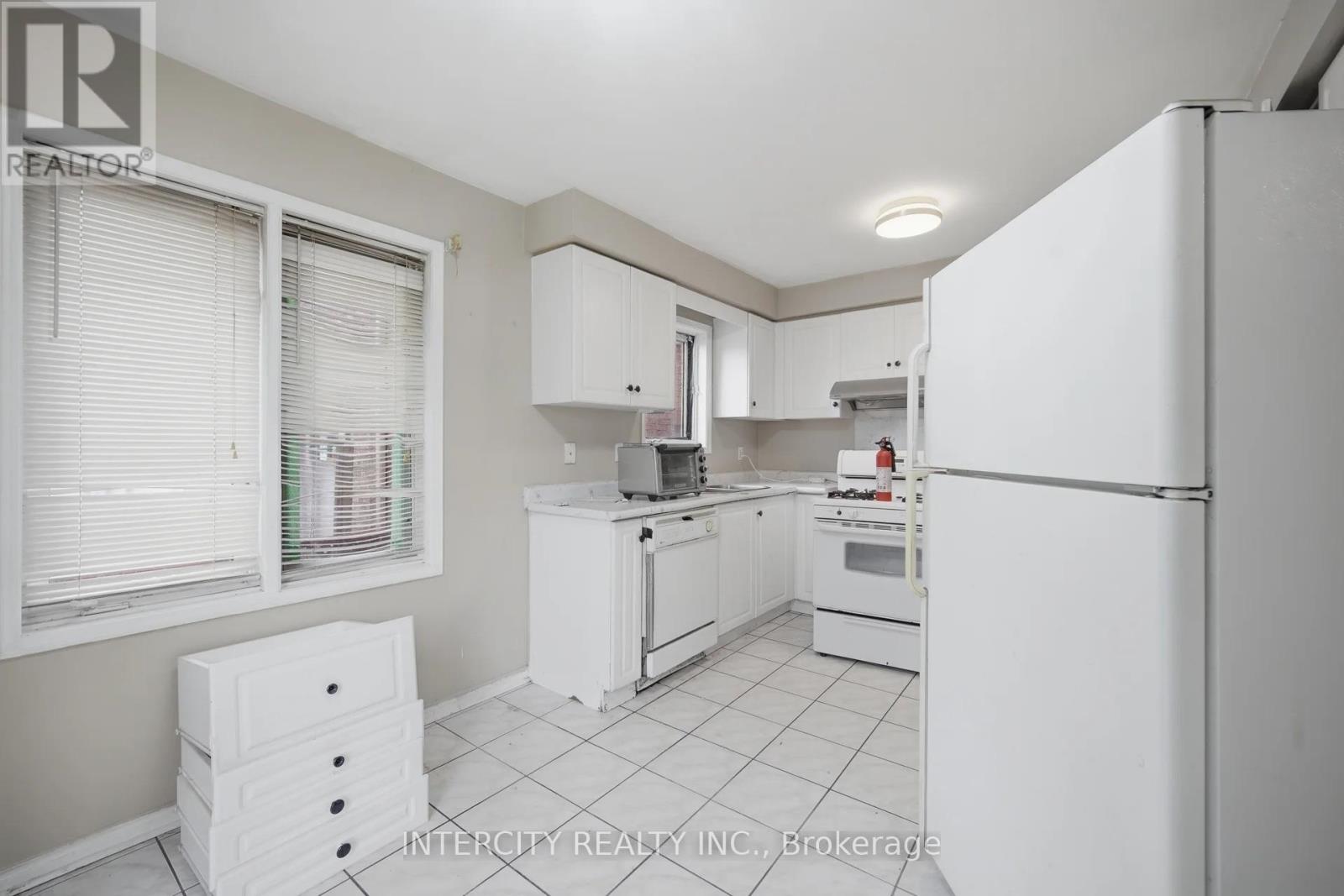 42 Mosley Crescent, Brampton, Ontario  L6Y 5C8 - Photo 13 - W13663702