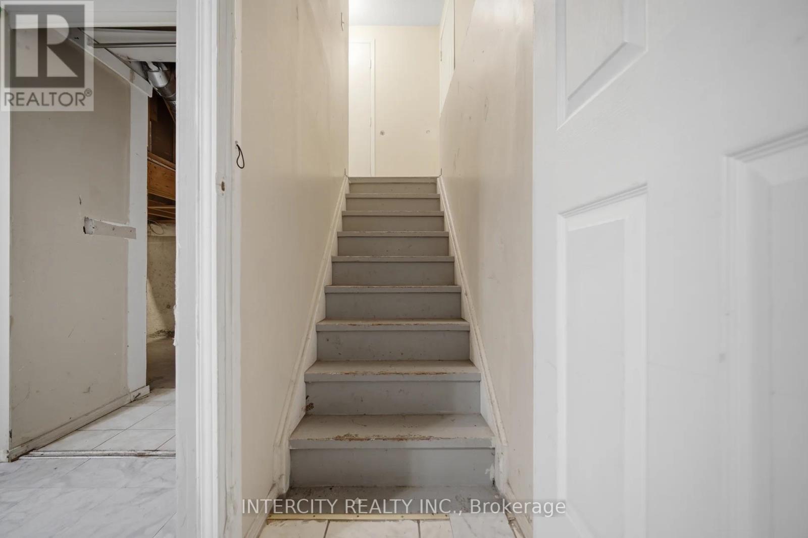42 Mosley Crescent, Brampton, Ontario  L6Y 5C8 - Photo 38 - W13663702