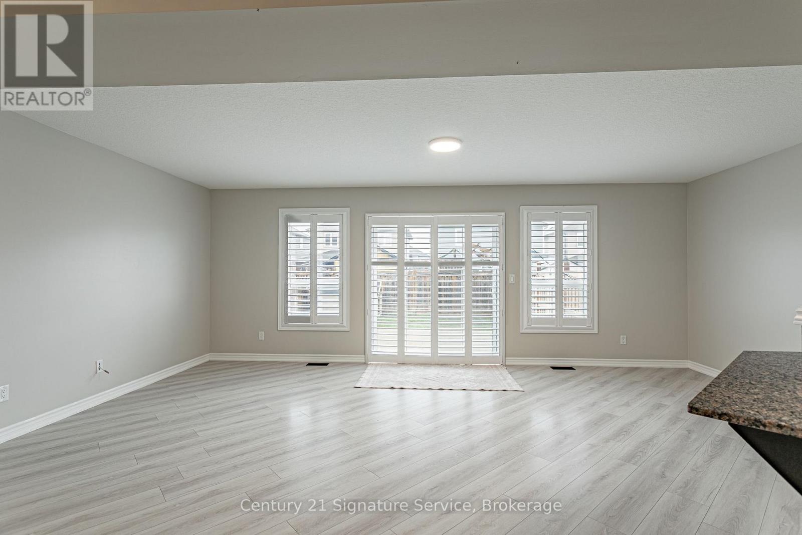 27 Freer Drive, North Dumfries, Ontario  N0B 1E0 - Photo 18 - X13705680
