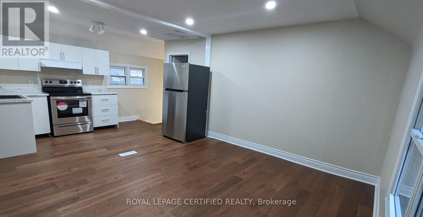 1468 DUNDAS CRESCENT, Mississauga, Ontario