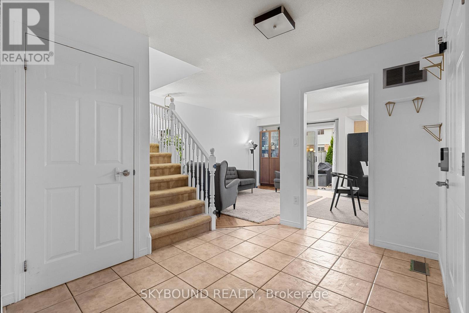 1296 Blanshard Drive, Burlington, Ontario L7M 4S3 - Photo 14 - W13706340