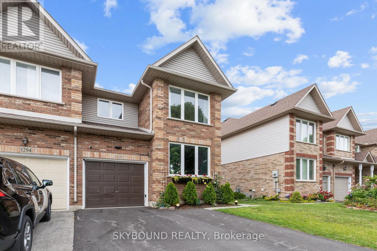 1296 Blanshard Drive, Burlington, Ontario L7M 4S3 - Photo 4 - W13706340