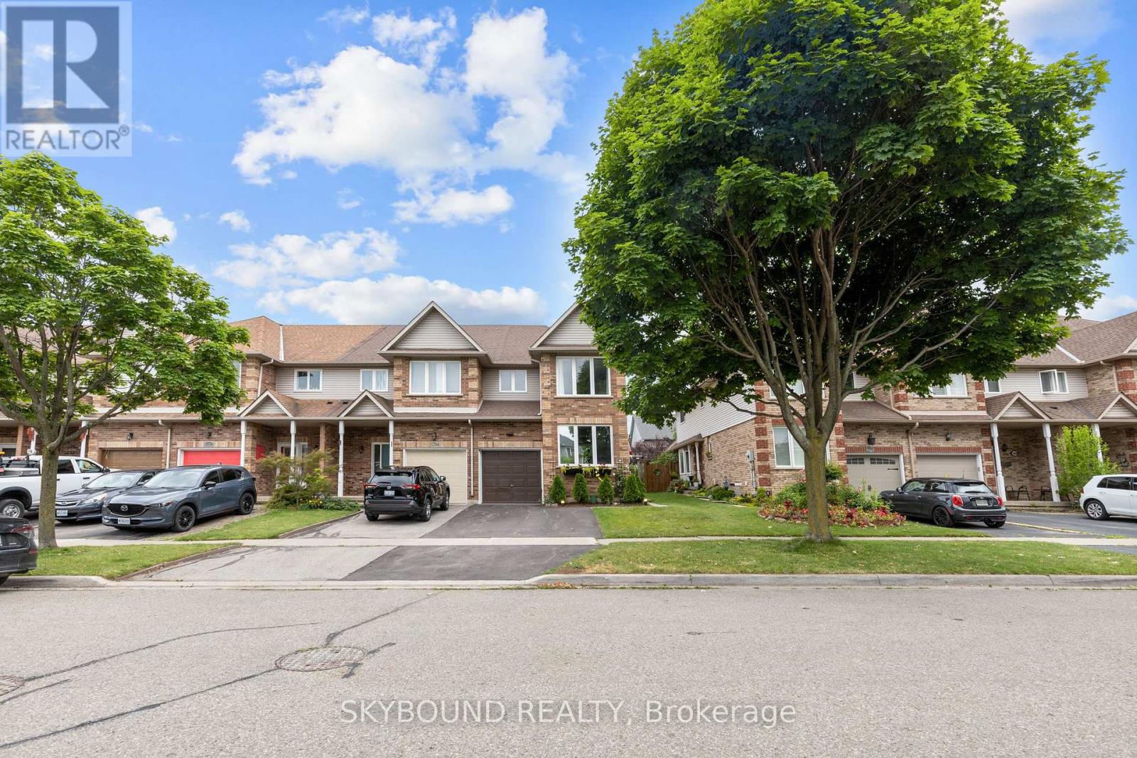 1296 Blanshard Drive, Burlington, Ontario L7M 4S3 - Photo 5 - W13706340