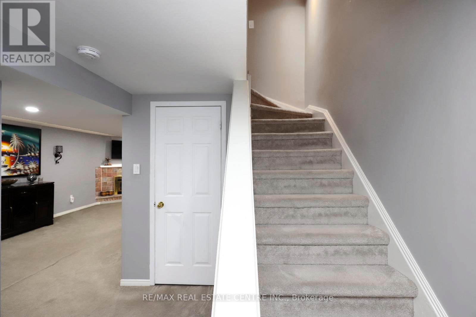 26 - 2022 Atkinson Drive, Burlington, Ontario L7M 4H6 - Photo 22 - W13706350