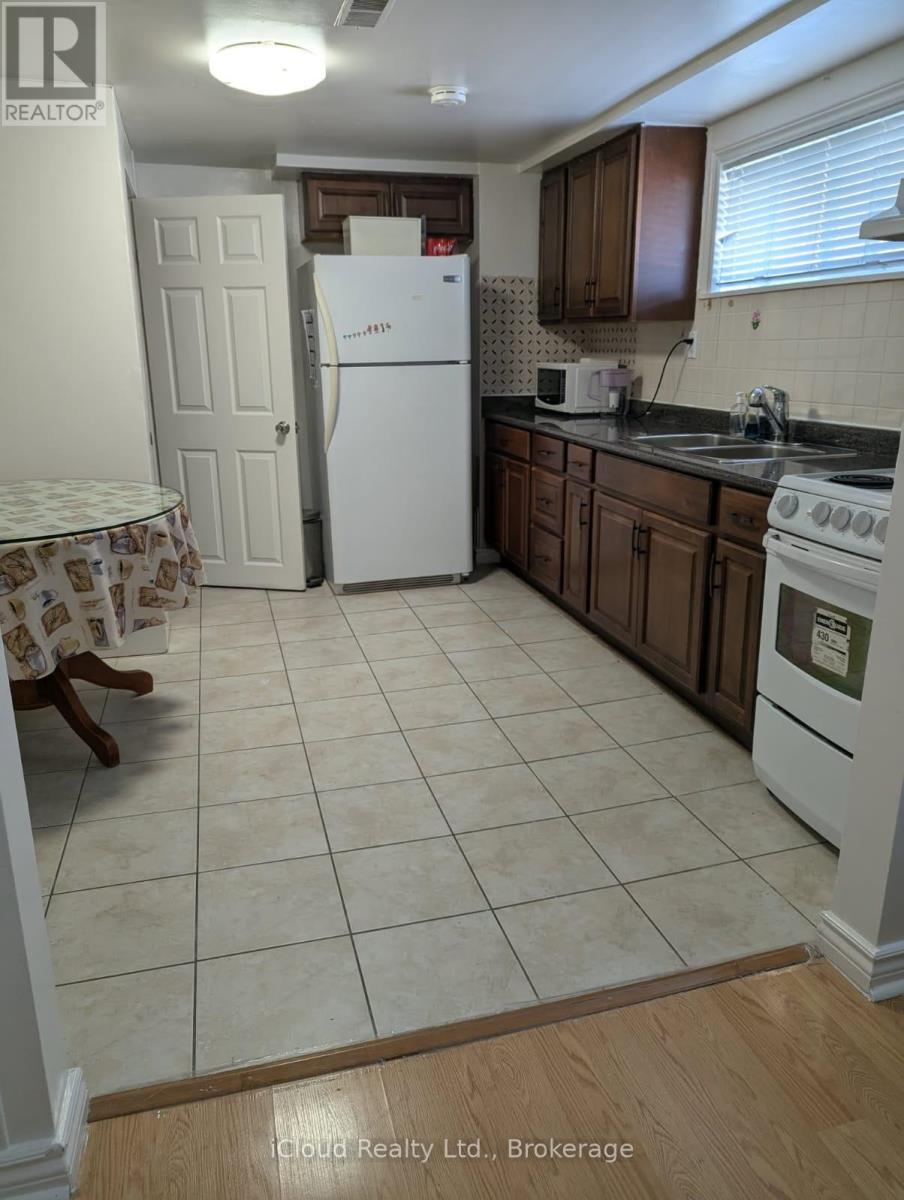 Bsmt - 11 Daystrom Drive, Toronto, Ontario  M9M 2A8 - Photo 2 - W13706364