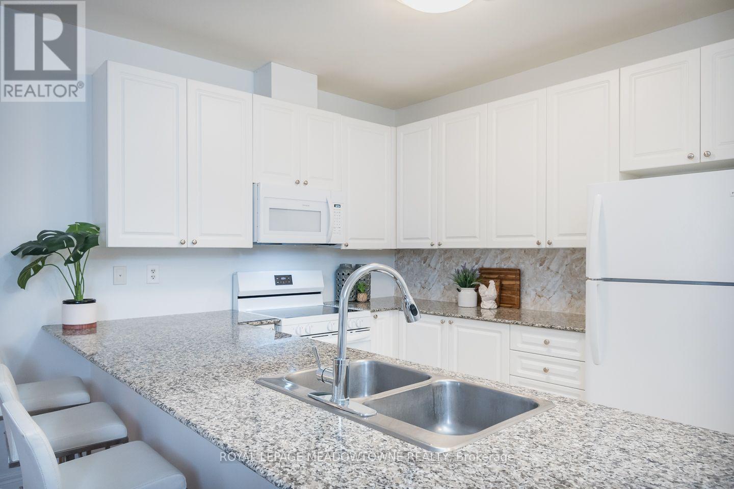 302 - 383 Main Street E, Milton, Ontario  L9T 8K8 - Photo 13 - W13706394