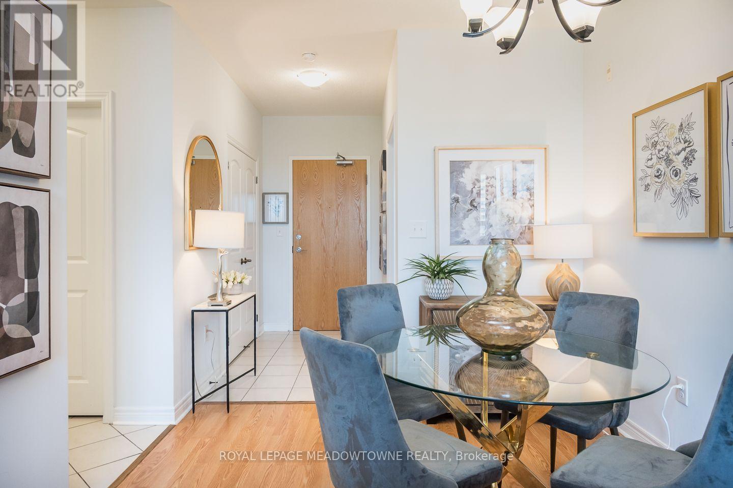 302 - 383 Main Street E, Milton, Ontario  L9T 8K8 - Photo 2 - W13706394
