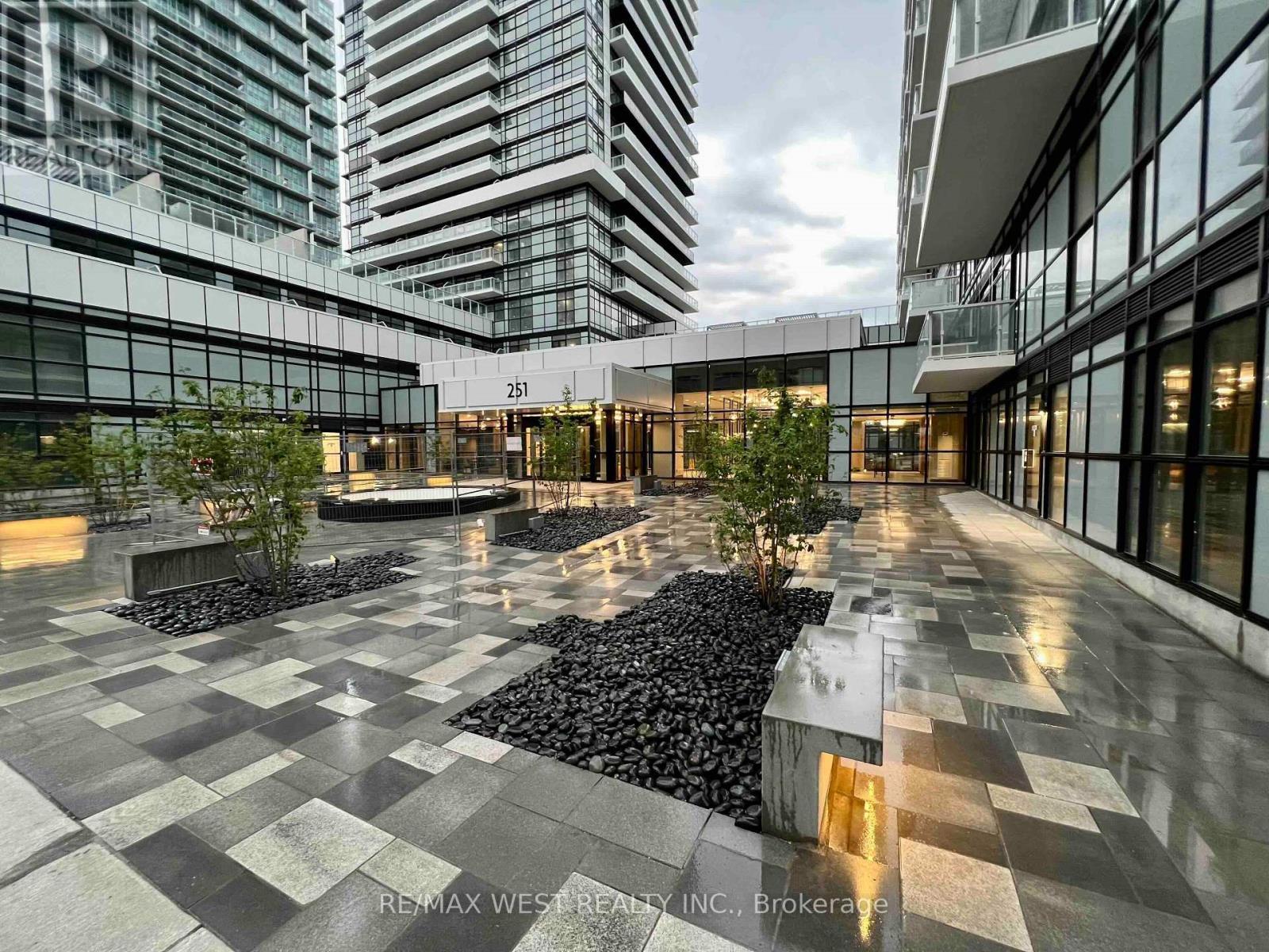 336 - 251 Manitoba Street, Toronto, Ontario  M8Y 0C7 - Photo 2 - W13706428
