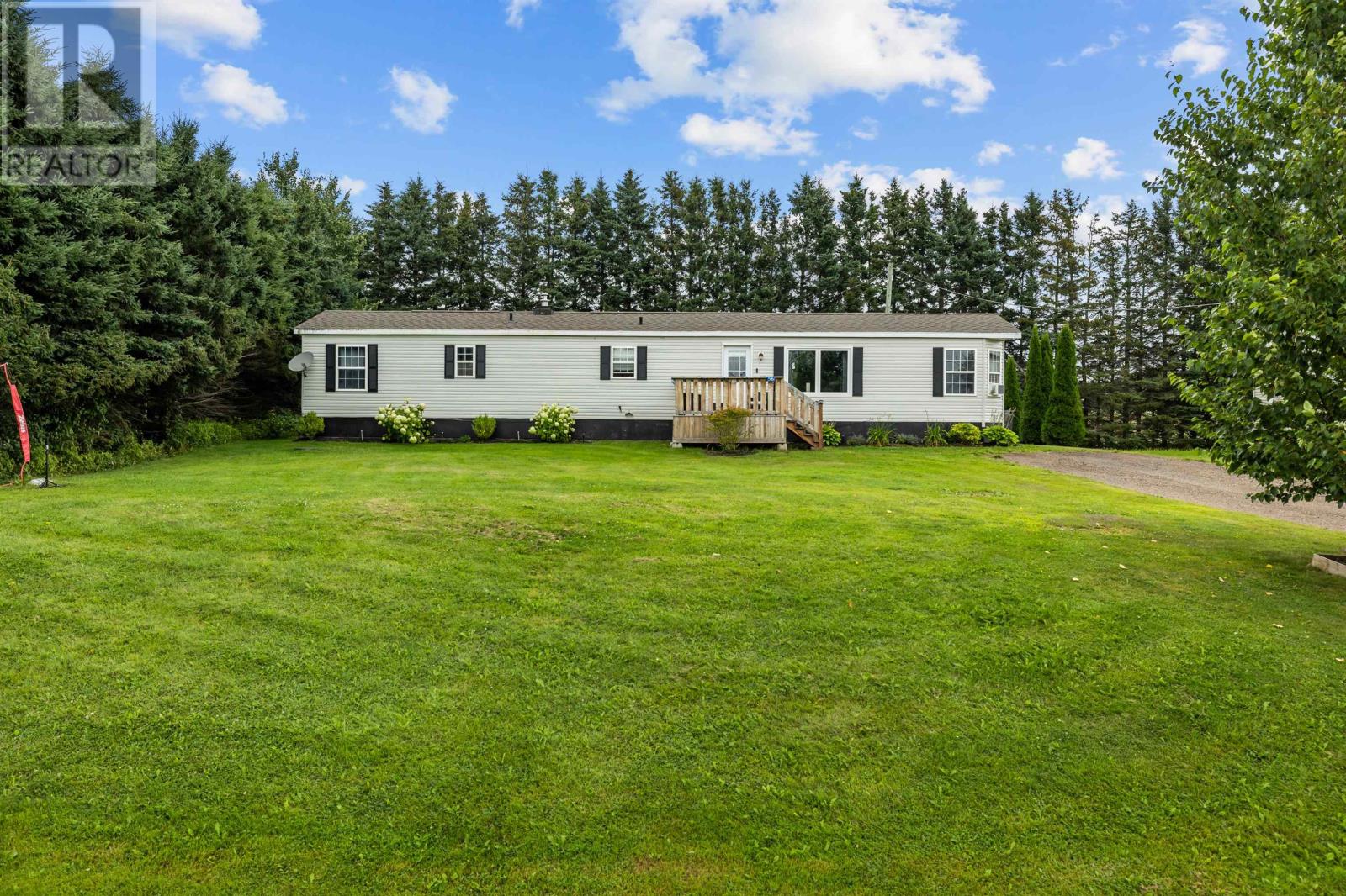 56 Buell Road, Mermaid, Prince Edward Island  C1B 3S7 - Photo 2 - 202621308