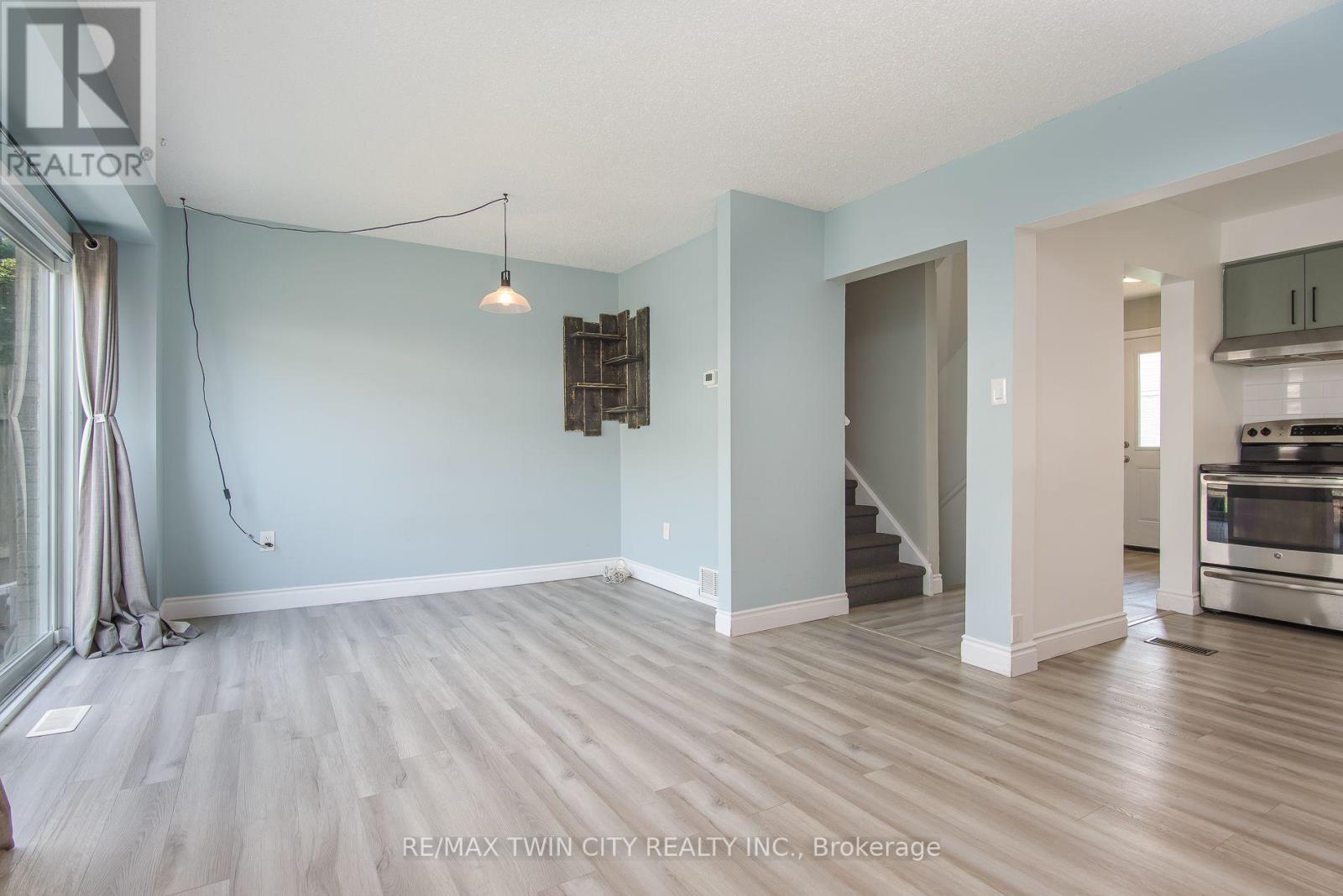 13 - 125 Sekura Crescent, Cambridge, Ontario N1R 8B4 - Photo 16 - X13706360