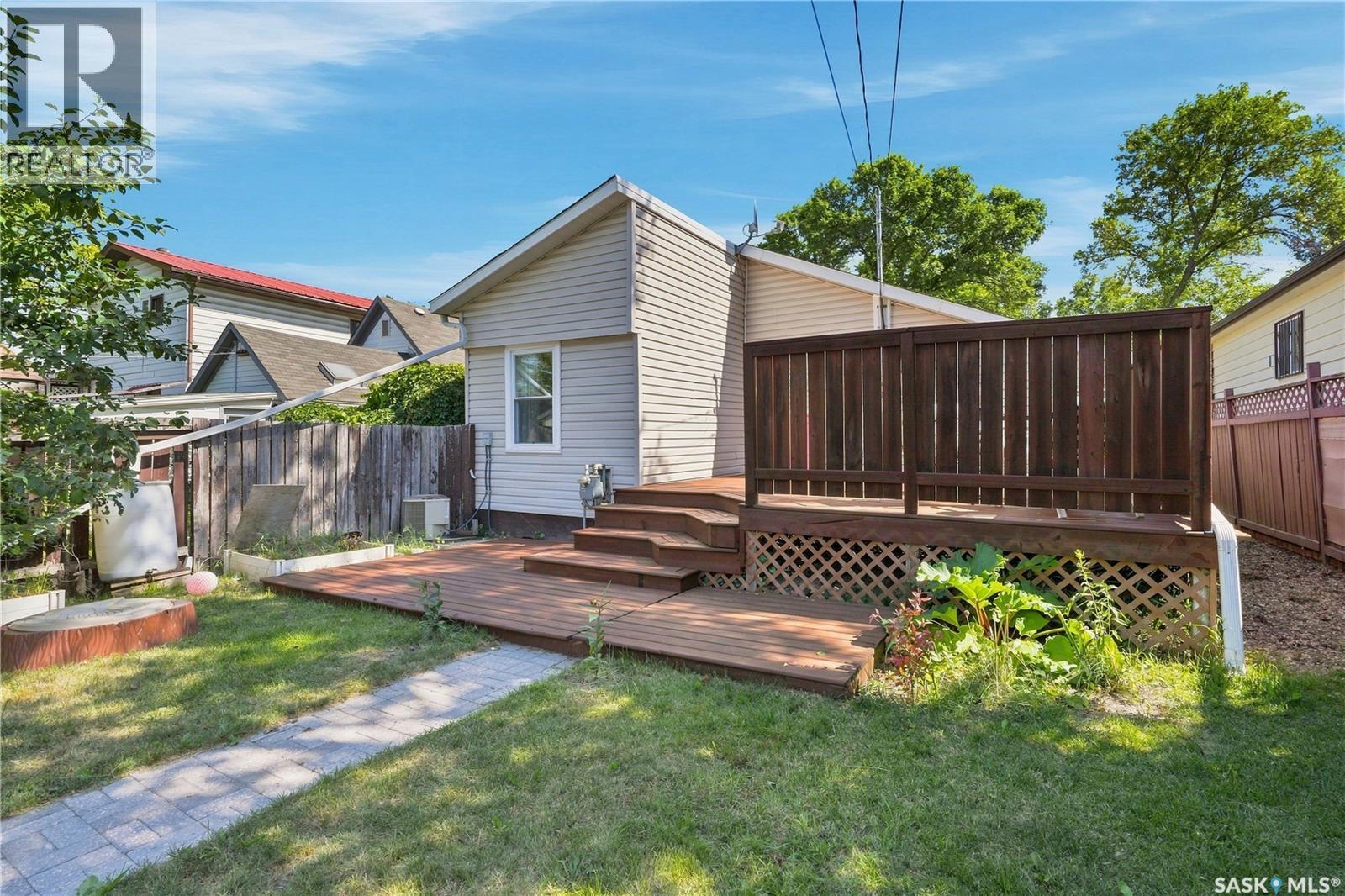 1133 I Avenue N, Saskatoon, Saskatchewan  S7L 2H8 - Photo 36 - SK046410