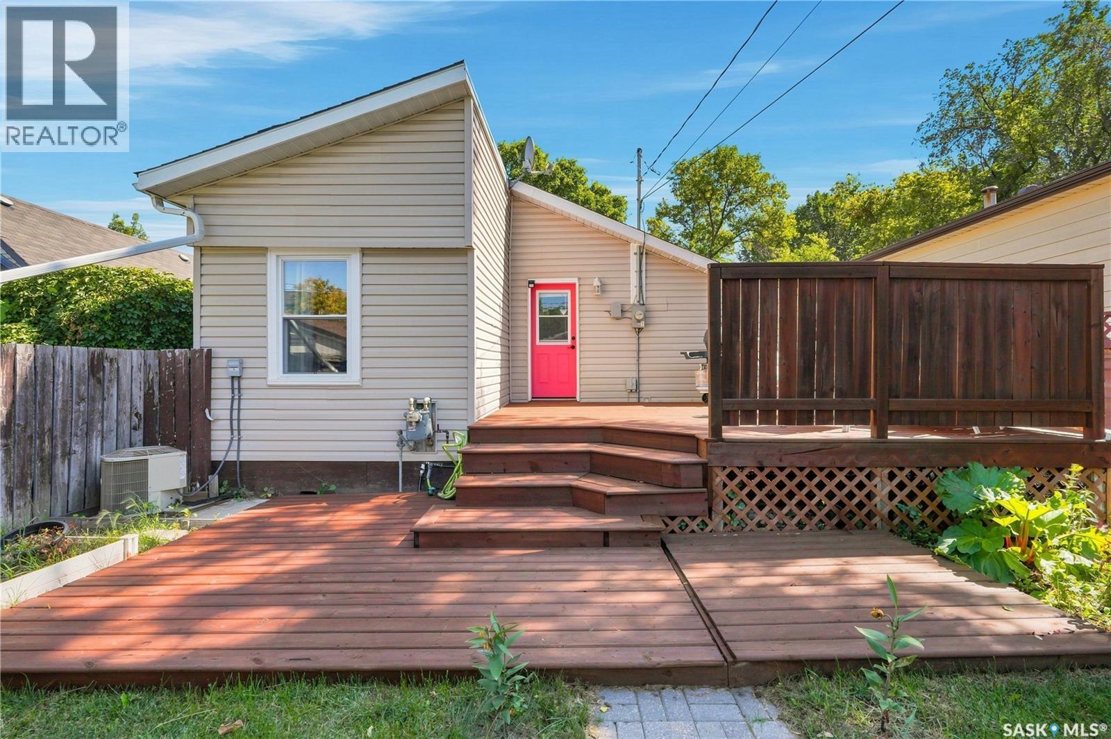1133 I Avenue N, Saskatoon, Saskatchewan  S7L 2H8 - Photo 37 - SK046410