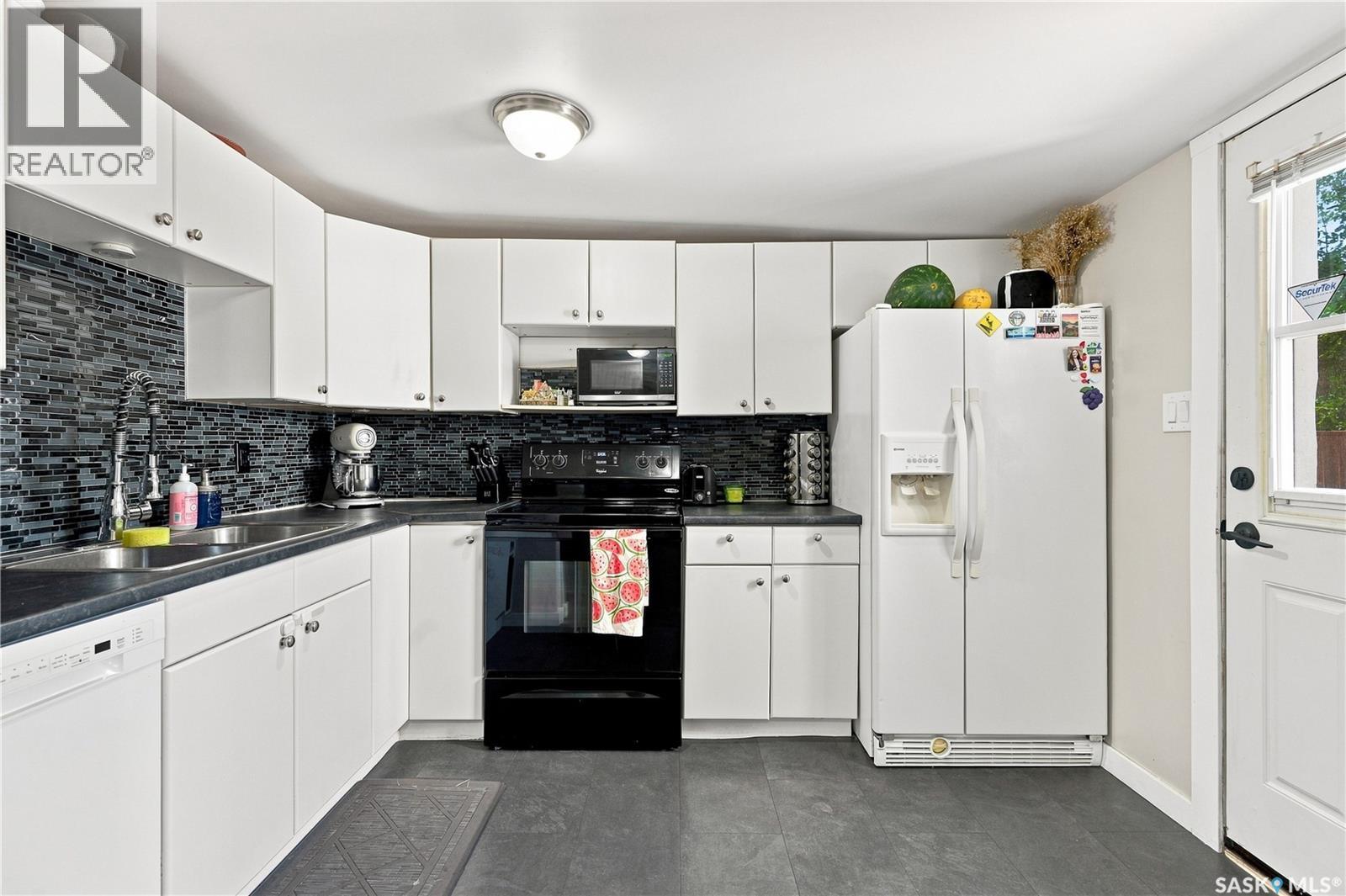 1133 I Avenue N, Saskatoon, Saskatchewan  S7L 2H8 - Photo 7 - SK046410