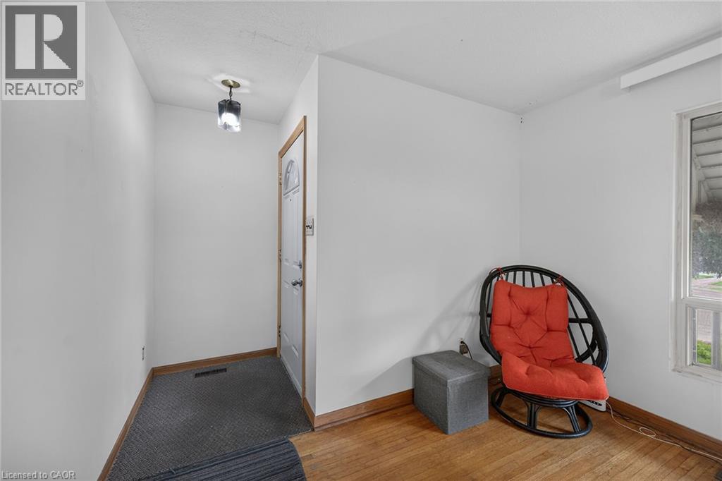 3239 Queen Frederica Drive, Mississauga, Ontario  L4Y 2Z9 - Photo 8 - 40857333