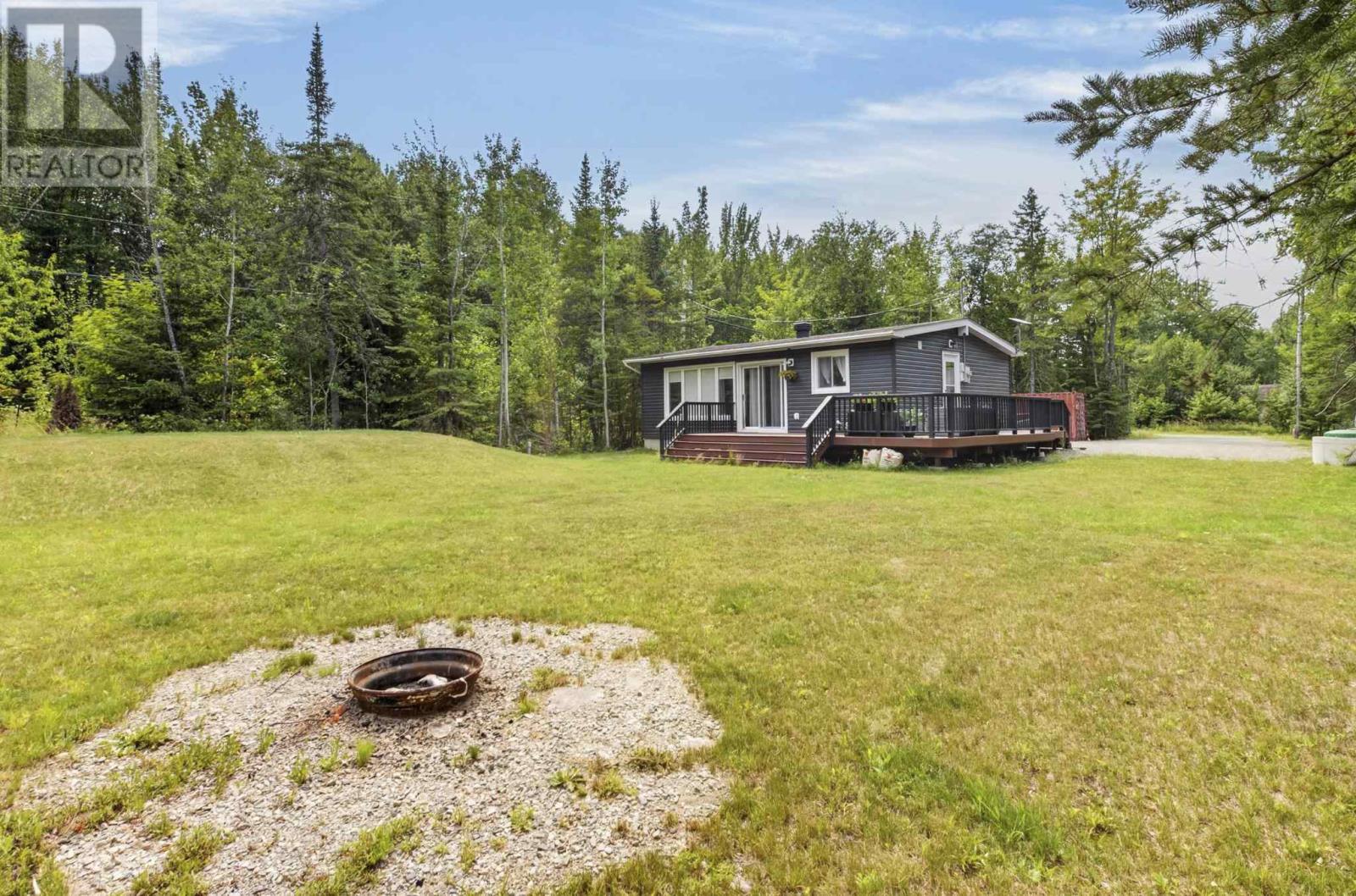 6 Ladema Dr, Goulais River, Ontario  P0S 1E0 - Photo 2 - SM262152