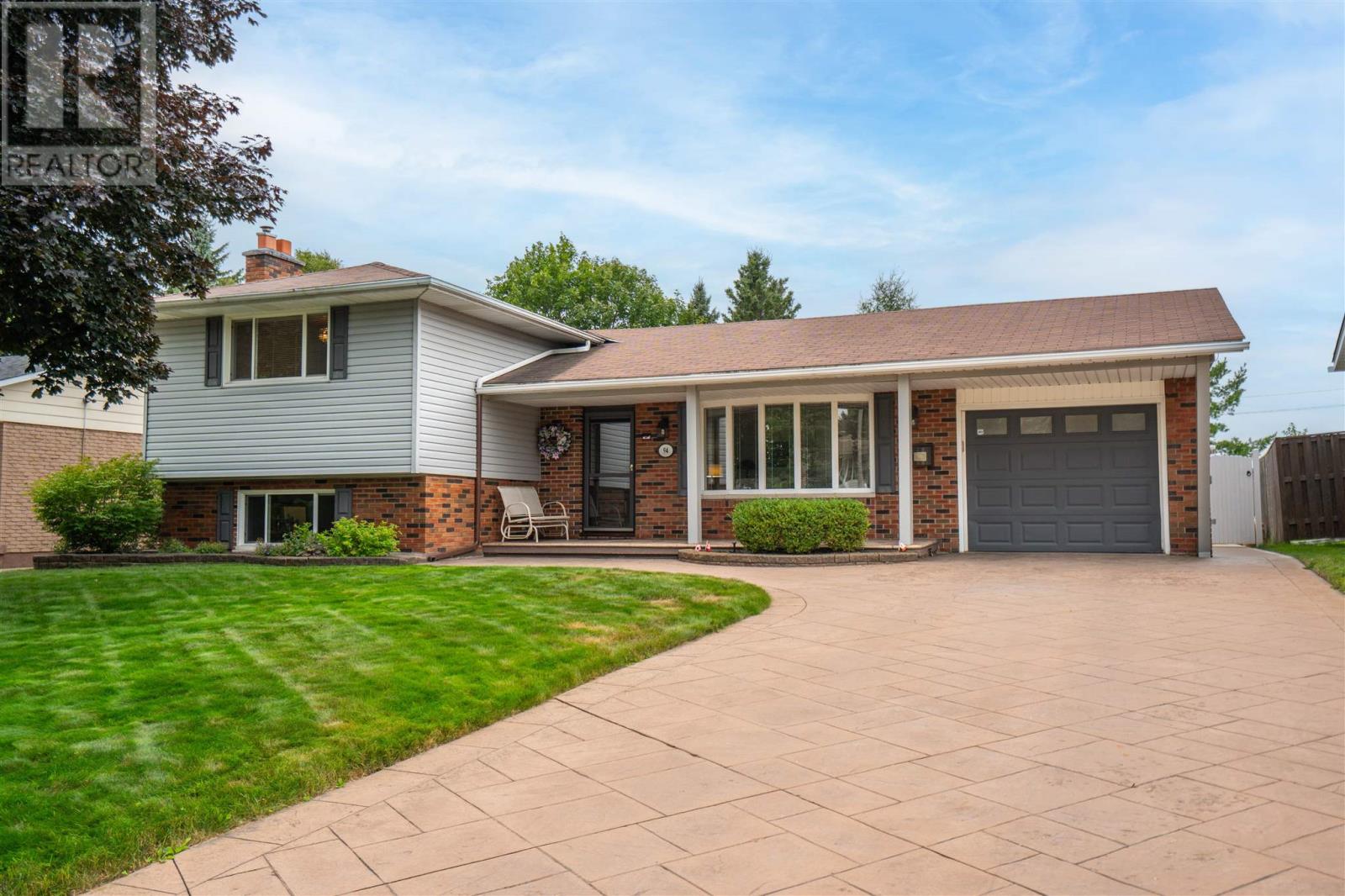 94 Laronde AVE, Sault Ste. Marie, Ontario