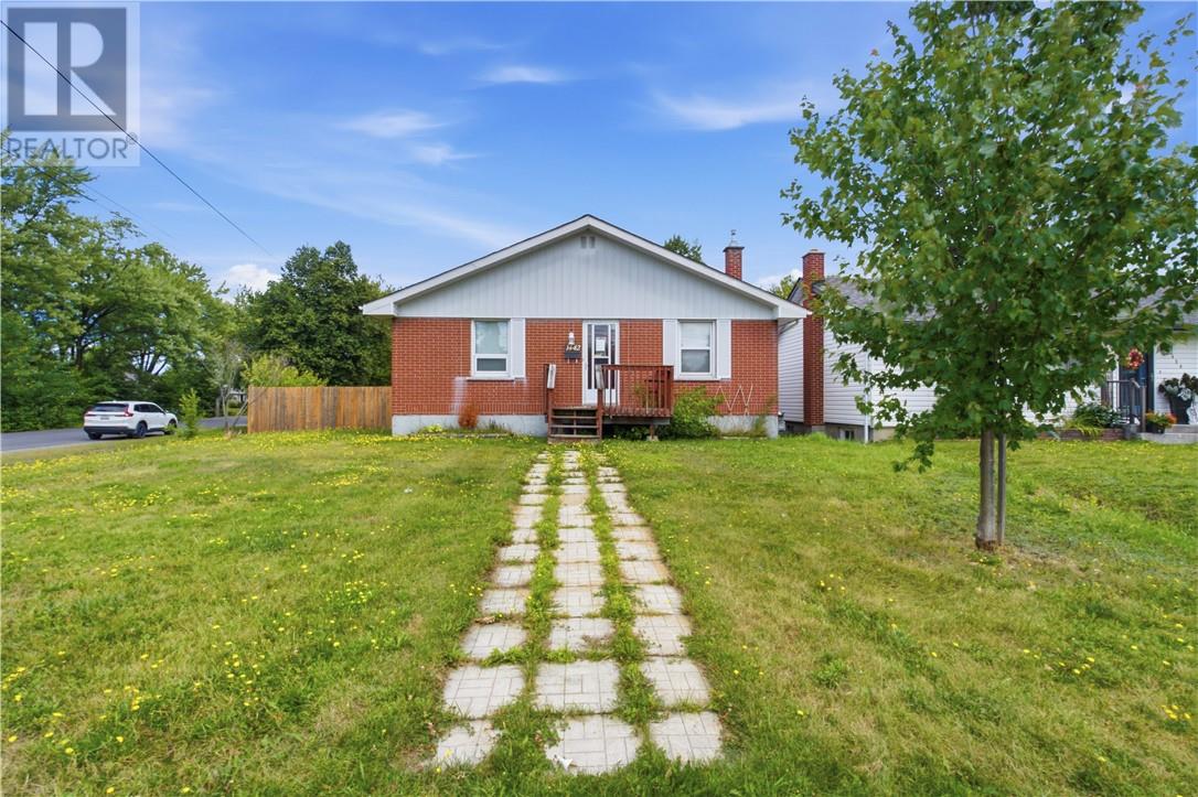 1442 Agincourt Avenue, Sudbury, Ontario