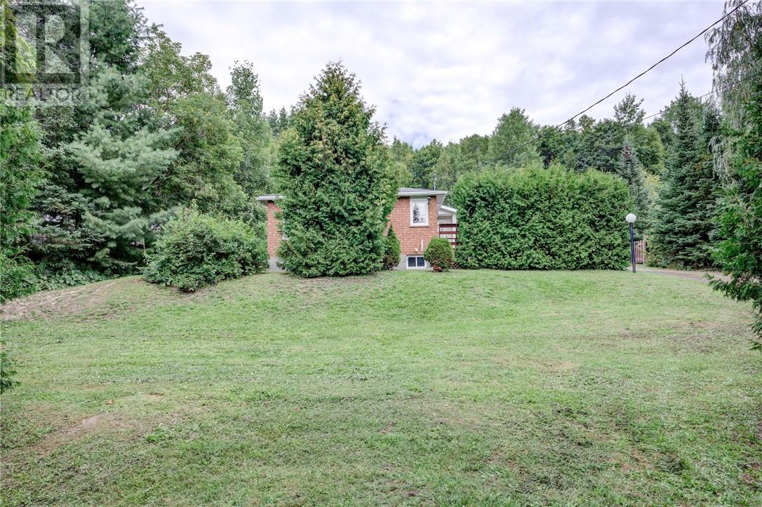3828 Long Lake Road, Greater Sudbury, Ontario  P3G 1J8 - Photo 19 - 2129954