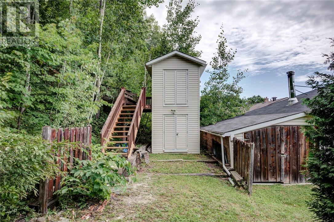 3828 Long Lake Road, Greater Sudbury, Ontario  P3G 1J8 - Photo 25 - 2129954