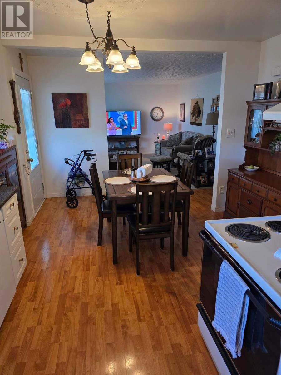 20 St. Michaels Sq, Sault Ste. Marie, Ontario  P6B 1C7 - Photo 13 - SM262286