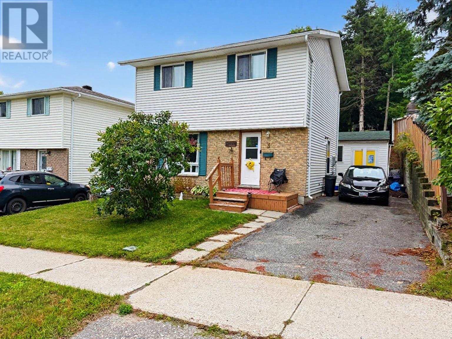 3 Stewart CRES, Elliot Lake, Ontario