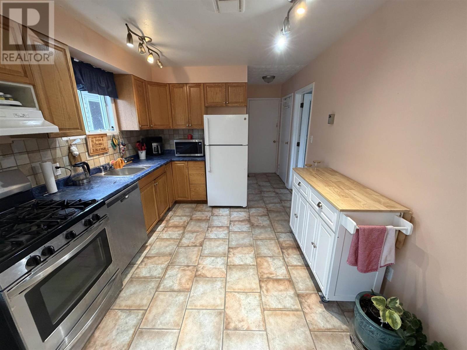 3 Stewart Cres, Elliot Lake, Ontario  P5A 3C3 - Photo 6 - SM262287