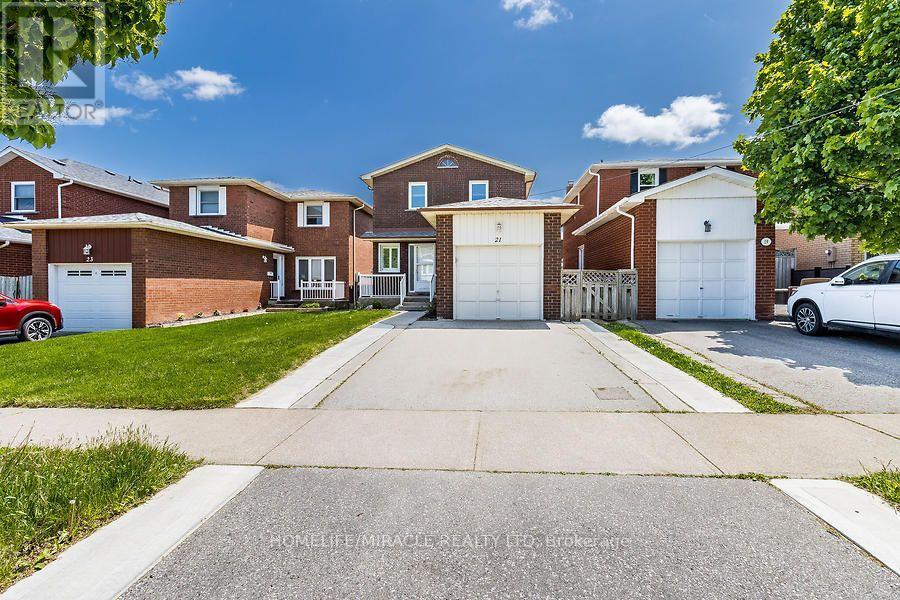 21 Tralee Street, Brampton, Ontario  L6Z 2Z6 - Photo 3 - W13706182