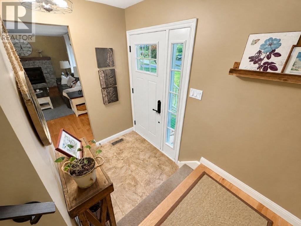 108 Flamingo Drive, Thunder Bay, Ontario  P7B 6K1 - Photo 9 - TB2602481