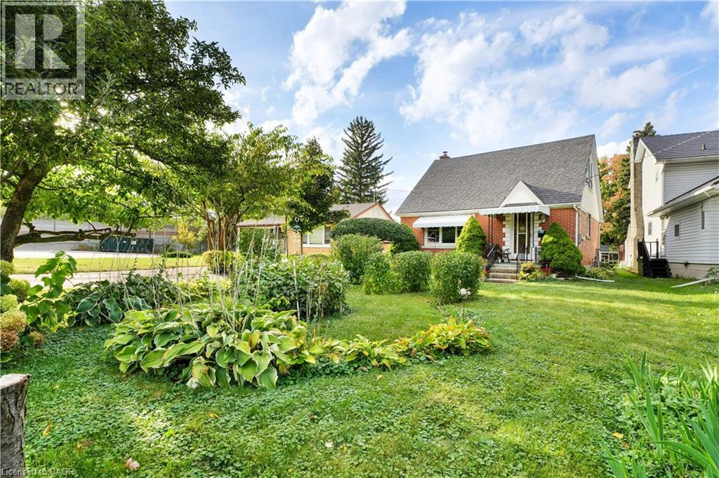 22 GRABER Place, Kitchener, Ontario