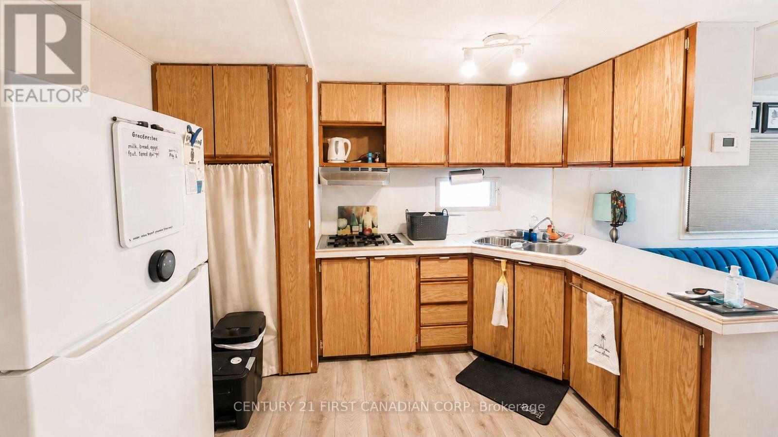 92 - 198 Springbank Drive, London South, Ontario  N6J 1G1 - Photo 12 - X13706574